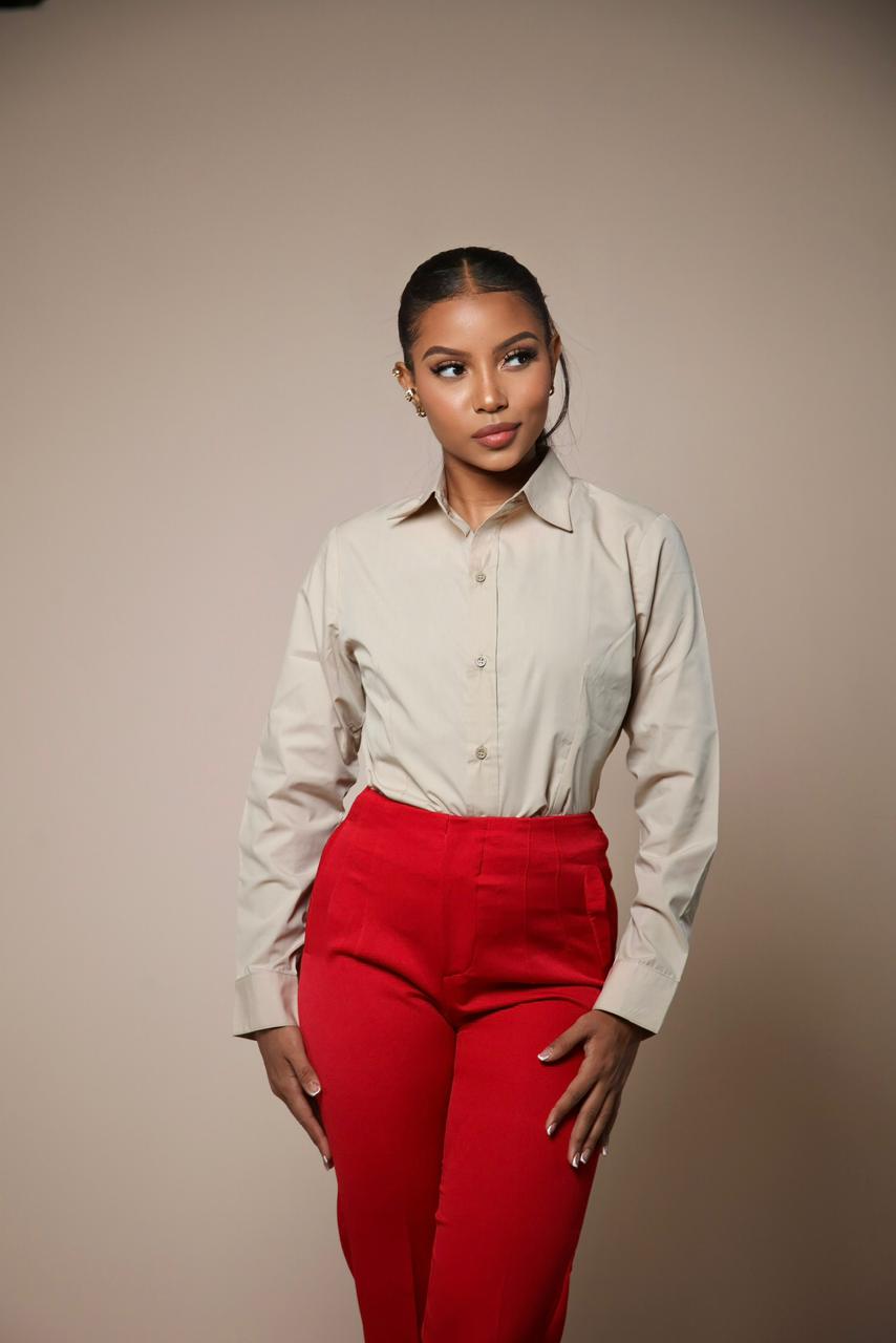 pantalones de pinzas rojo